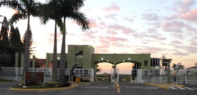 Casa 3 dormitórios para Venda em Sorocaba, Cajuru do Sul, 3 dormitórios, 3 suítes, 4 banheiros, 4 vagas
